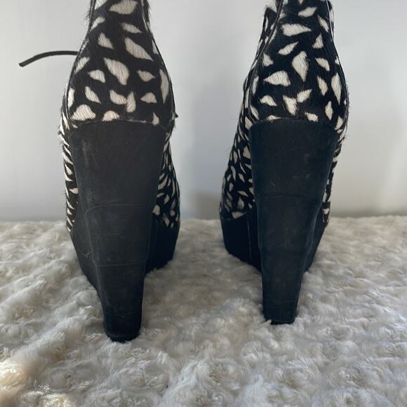 Diane Von Furstenberg Open Toes Wedge Ankle  Boots Animal Print Size 8.5 M - Picture 7 of 14